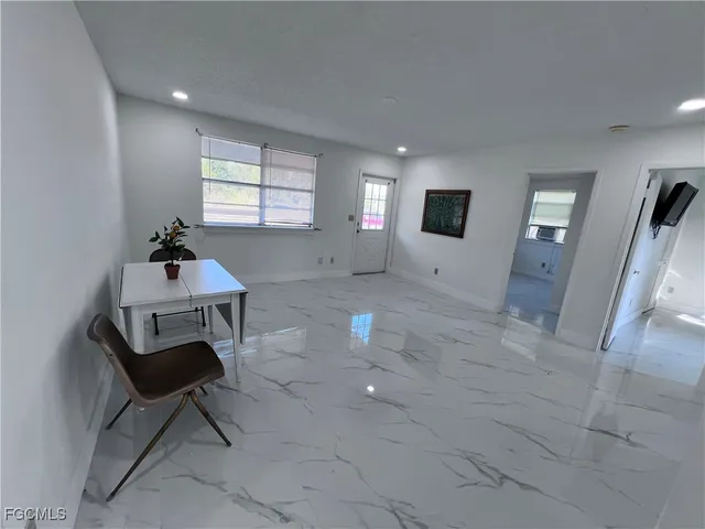 $1,650 | 3921 Fort Denaud Road, Fort Denaud, FL 33935