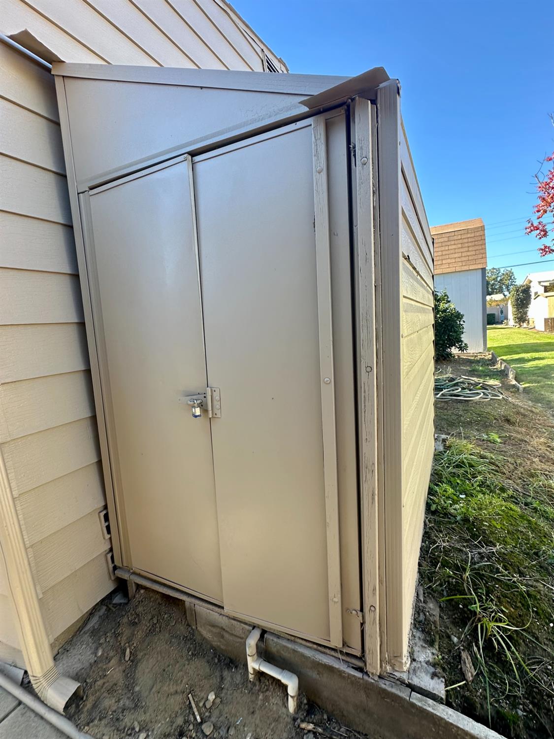 1200 South Carpenter Road, Unit 105 Modesto, CA 95351 - Photo 32 of 38 a view of small space