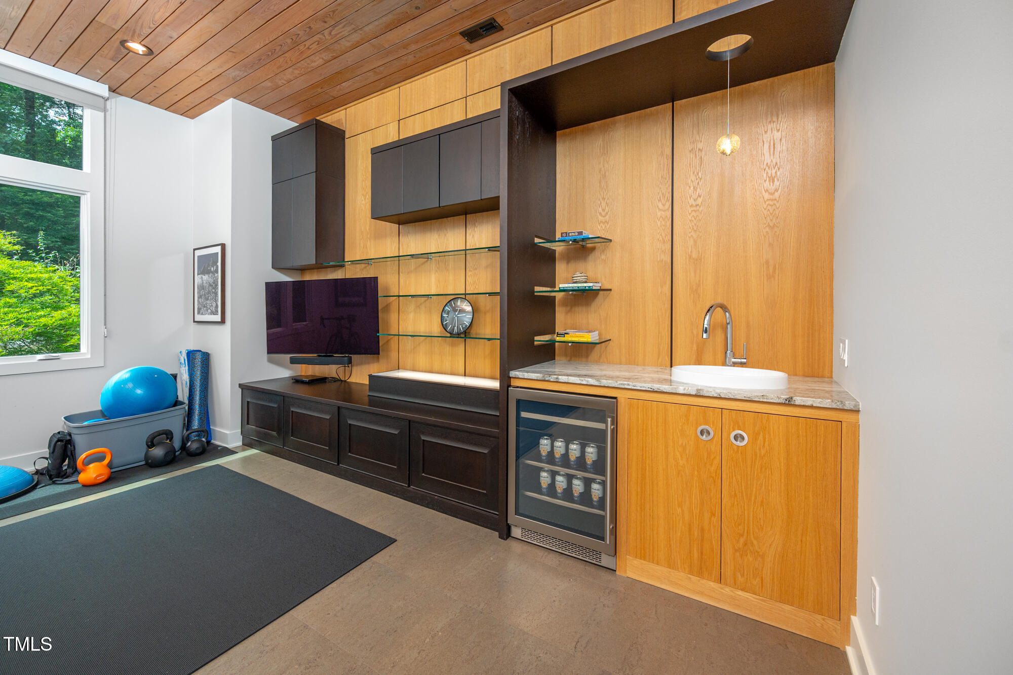 101 Botanical Way Chapel Hill, NC 27517 - Photo 37 of 61 a kitchen with stainless steel appliances a stove and a refrigerator