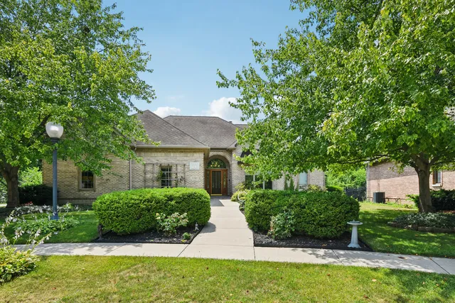 $555,000 | 1020 Gladys Avenue, Morris, IL 60450