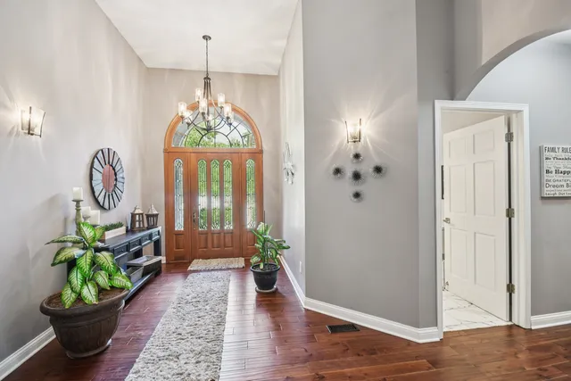 $555,000 | 1020 Gladys Avenue, Morris, IL 60450