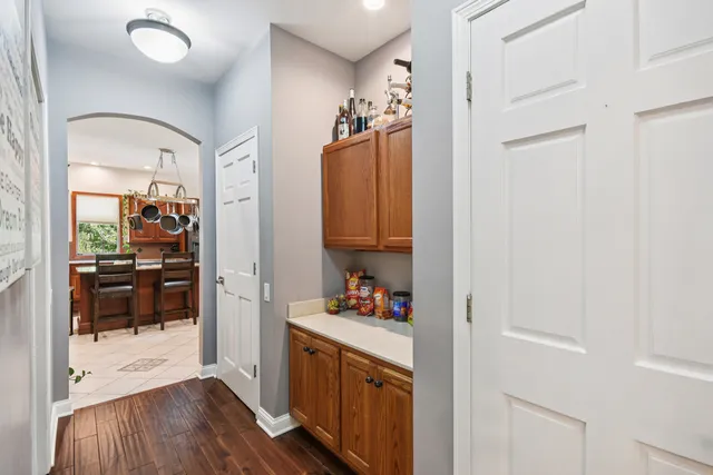 $555,000 | 1020 Gladys Avenue, Morris, IL 60450