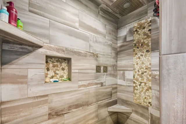 $555,000 | 1020 Gladys Avenue, Morris, IL 60450