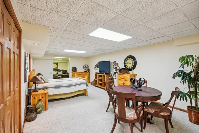 $555,000 | 1020 Gladys Avenue, Morris, IL 60450