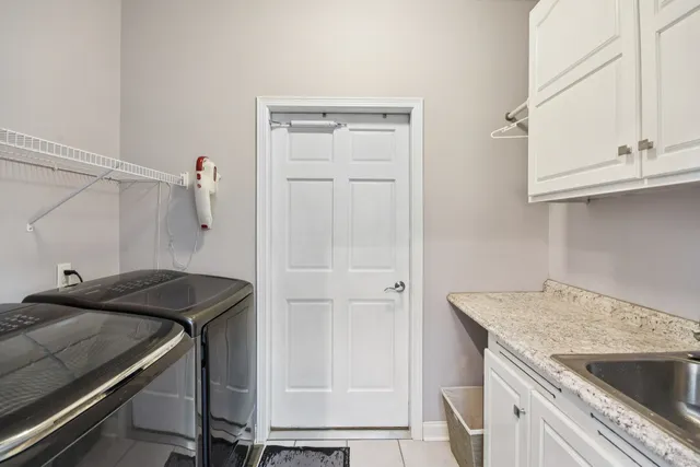 $555,000 | 1020 Gladys Avenue, Morris, IL 60450