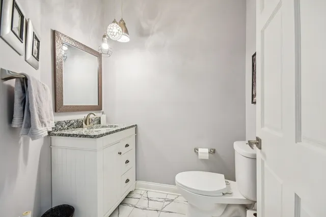 $555,000 | 1020 Gladys Avenue, Morris, IL 60450