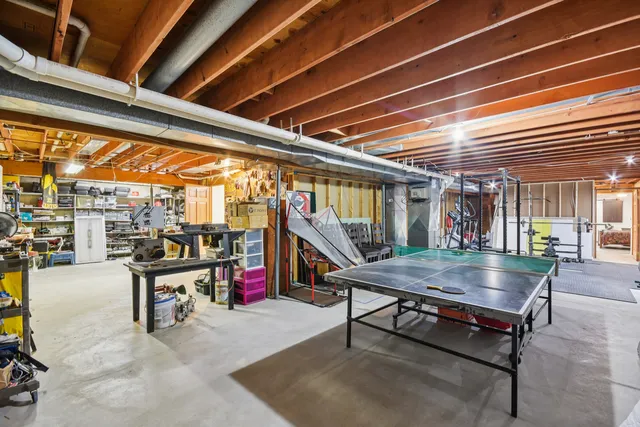 $555,000 | 1020 Gladys Avenue, Morris, IL 60450