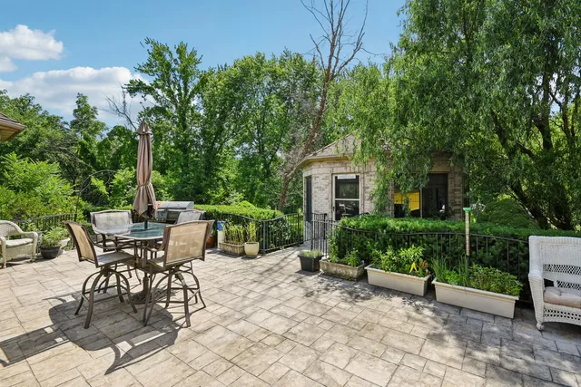 $555,000 | 1020 Gladys Avenue, Morris, IL 60450