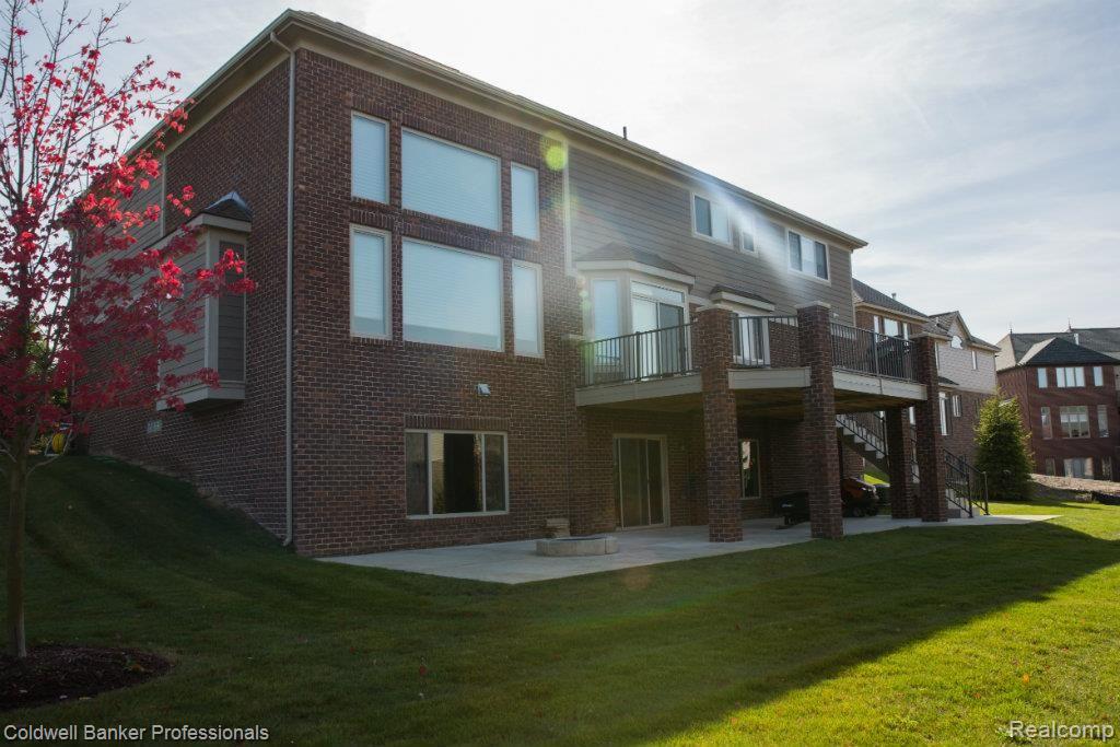 2858 Ambleside Court Rochester, MI 48306 - Photo 27 of 30 Impressive Home, inside and out!