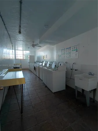 $2,150 | 7900 Tatum Waterway Drive, Unit 405, Miami Beach, FL 33141