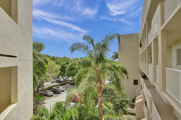 $3,600 | 10750 Northwest 66th Street, Unit 203, Doral, FL 33178