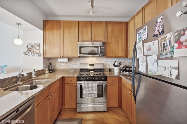 200 North Jefferson Street, Unit 1307 Chicago, IL 60661 - Photo 5 of 17