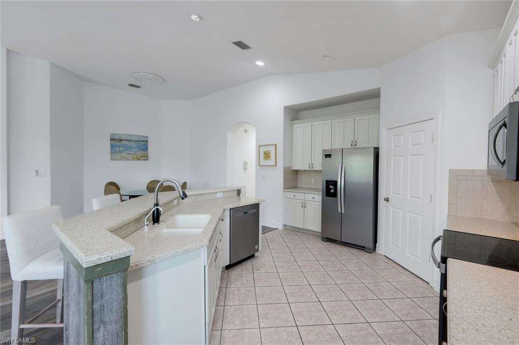 1277 Rialto Way, Unit 201 Naples, FL 34114 - Photo 10 of 47