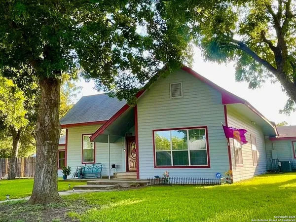 $290,000 | 205 South San Antonio Street, Sabinal, TX 78881