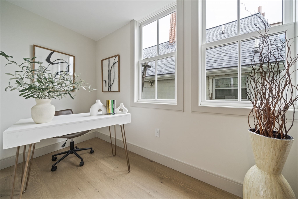 273 Havre Street, Unit 4 Boston, MA 02128 - Photo 9 of 13