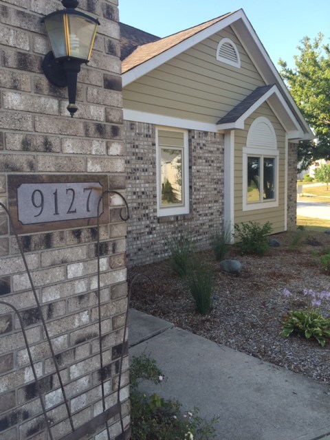 9127 Spring Forest Drive Fort Wayne, IN 46804 - Photo 2 of 25 Gallery Image 2