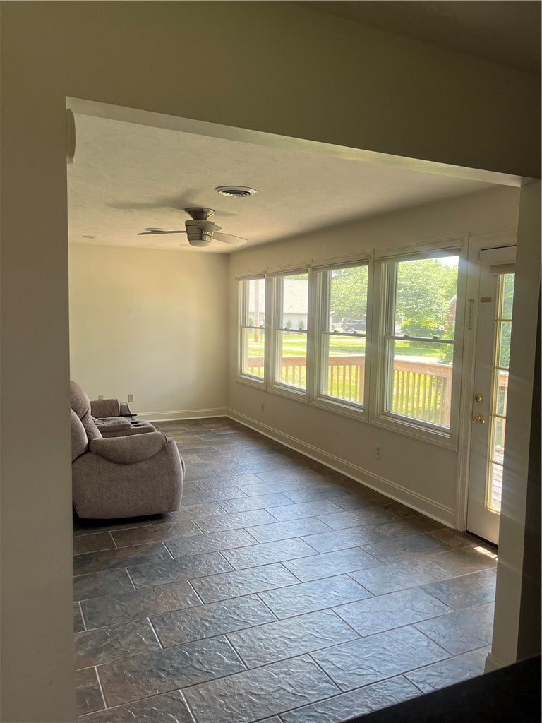 505 Ridgeview Court Springfield, OH 45504 - Photo 18 of 21 Gallery Image 18