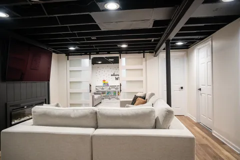 $440,000 | 28423 West Kelsey Court, Barrington, IL 60010