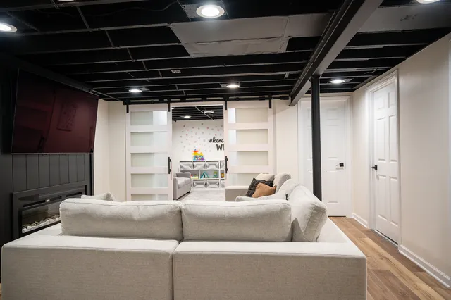 $440,000 | 28423 West Kelsey Court, Barrington, IL 60010