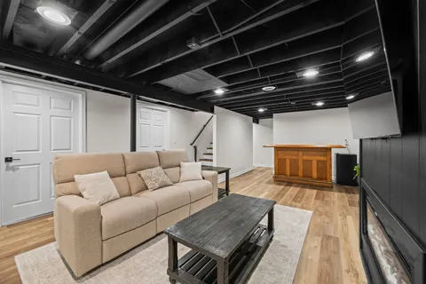 $440,000 | 28423 West Kelsey Court, Barrington, IL 60010