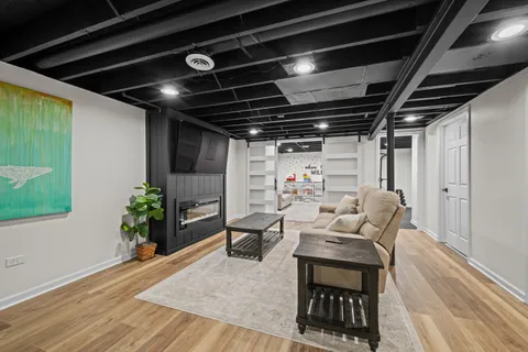 $440,000 | 28423 West Kelsey Court, Barrington, IL 60010