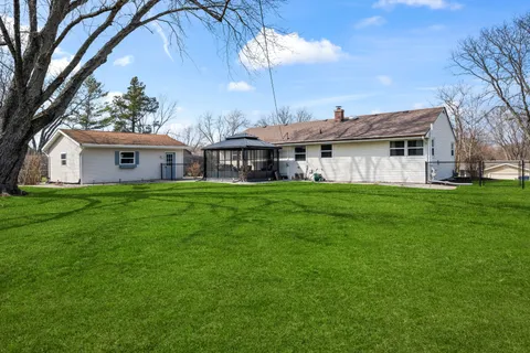 $440,000 | 28423 West Kelsey Court, Barrington, IL 60010