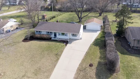 $440,000 | 28423 West Kelsey Court, Barrington, IL 60010