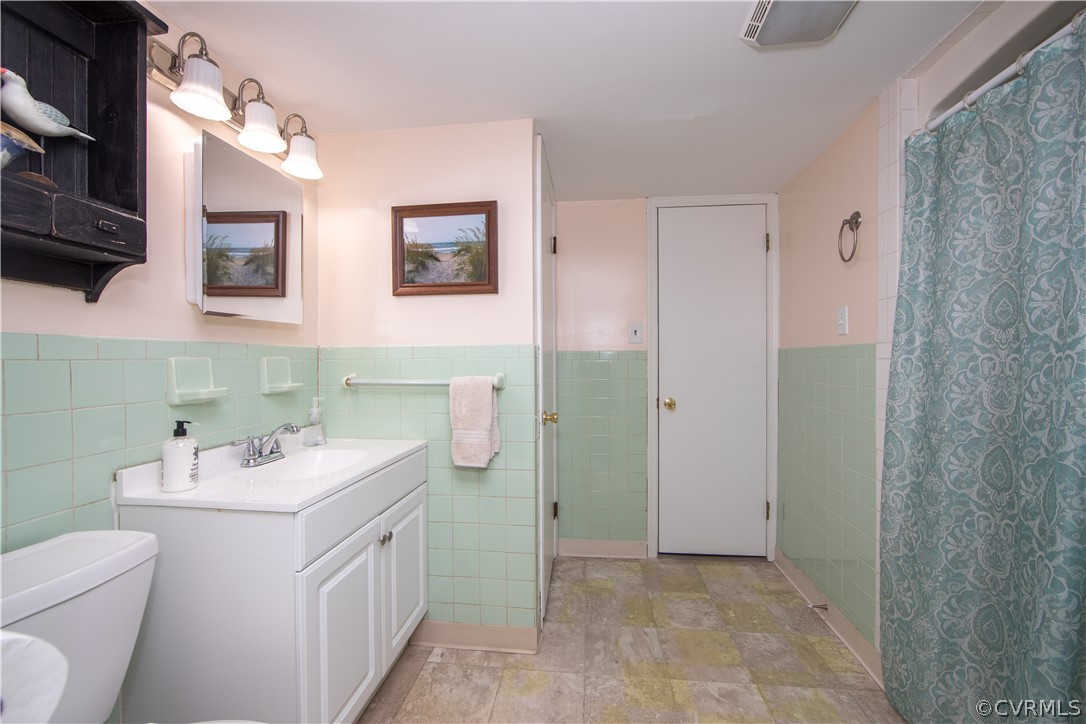 5523 Catterick Road North Chesterfield, VA 23234 - Photo 16 of 38 Gallery Image 16