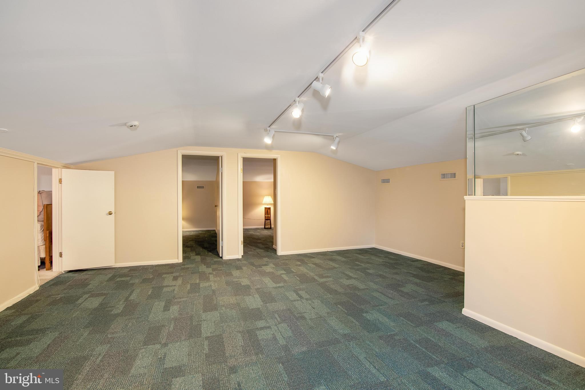 463 Kenwood Road Huntingdon Valley, PA 19006 - Photo 38 of 65 Gallery Image 38