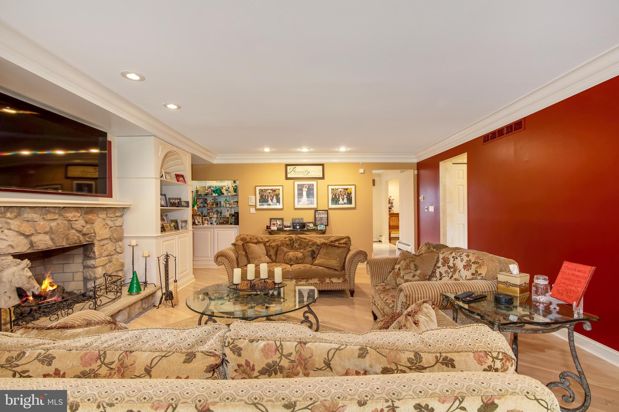 463 Kenwood Road Huntingdon Valley, PA 19006 - Photo 9 of 65 Gallery Image 9