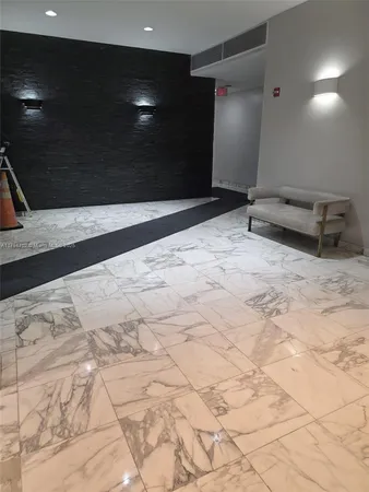 $3,500 | 9225 Collins Avenue, Unit 1409, Surfside, FL 33154