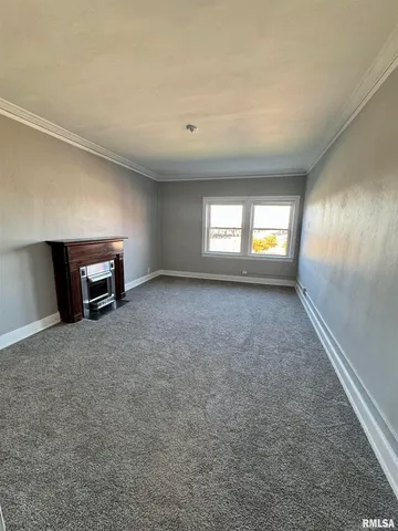 $700 | 2028 7th Avenue, Unit E3, Moline, IL 61265