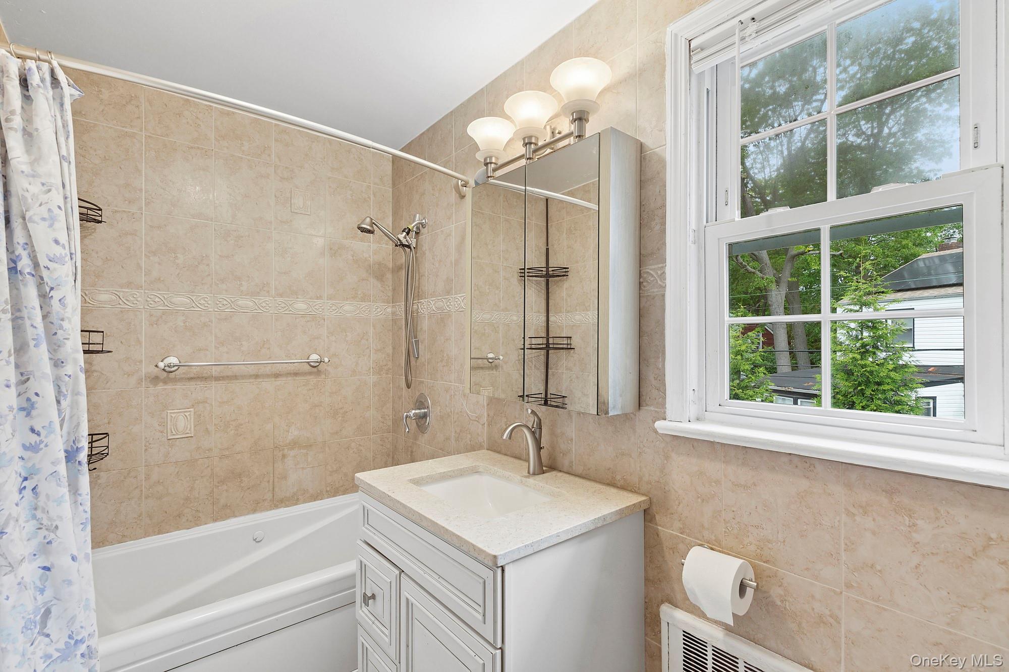 265 Taylor Road West Hempstead, NY 11552 - Photo 16 of 20