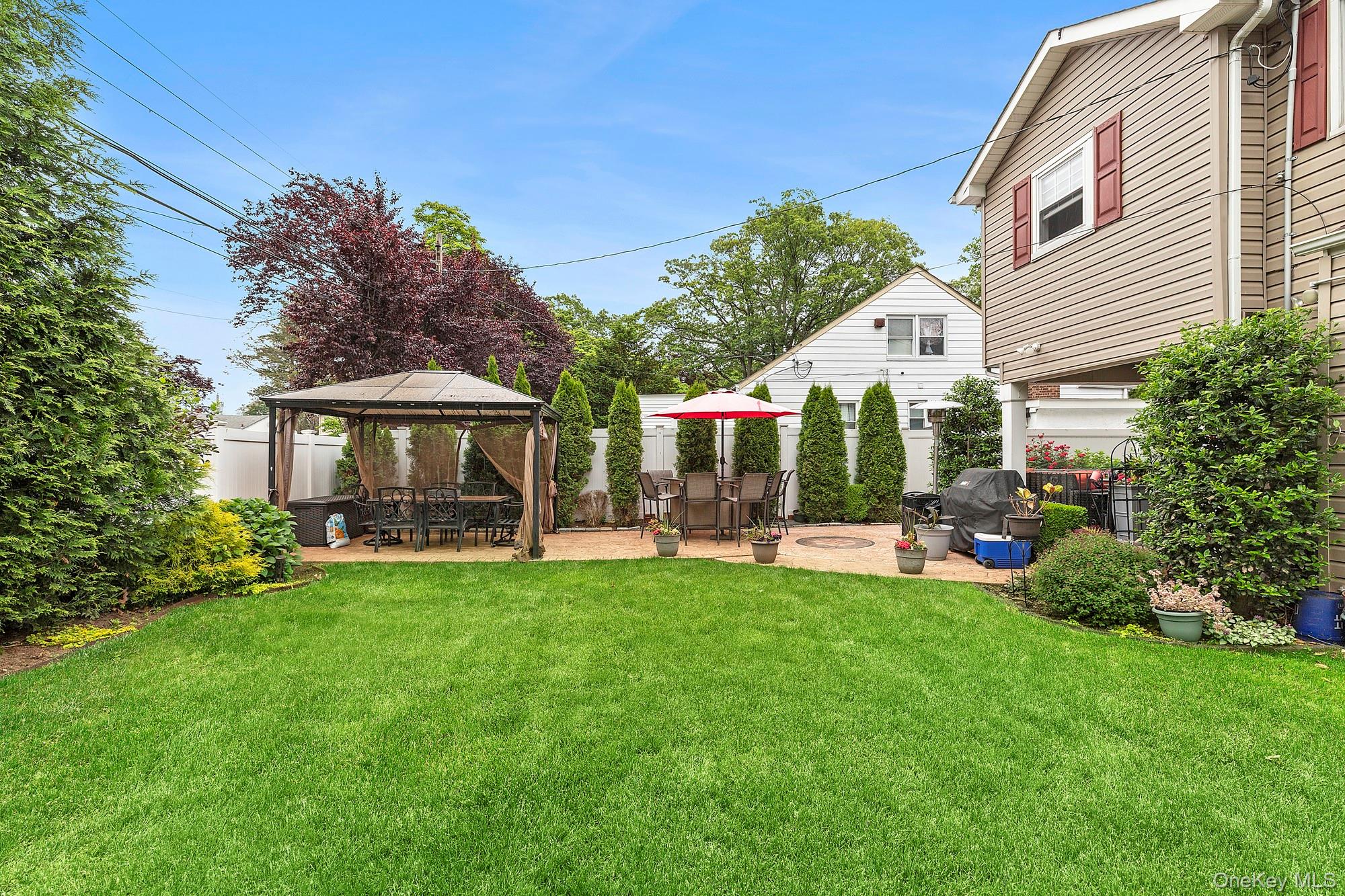 265 Taylor Road West Hempstead, NY 11552 - Photo 19 of 20