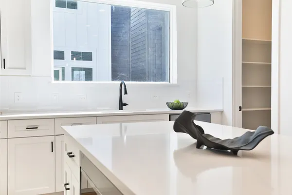 $3,900 | 1018A West 15th 1/2 Street, Unit B, Houston, TX 77008