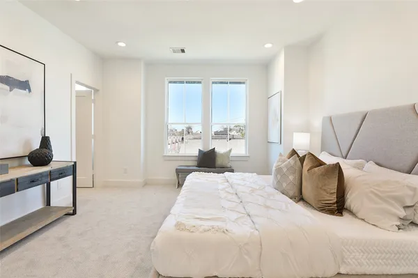 $3,900 | 1018A West 15th 1/2 Street, Unit B, Houston, TX 77008