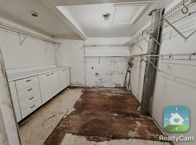 $49,900 | 111 Rotterdam Avenue, Muskegon, MI 49444