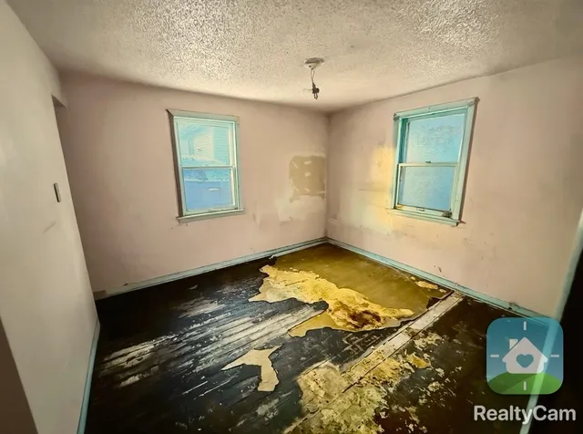 $49,900 | 111 Rotterdam Avenue, Muskegon, MI 49444