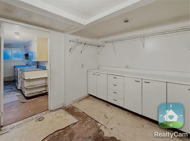 $49,900 | 111 Rotterdam Avenue, Muskegon, MI 49444