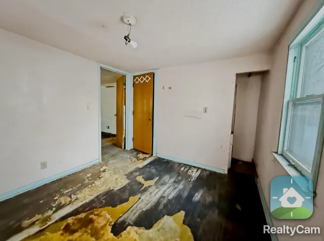 $49,900 | 111 Rotterdam Avenue, Muskegon, MI 49444