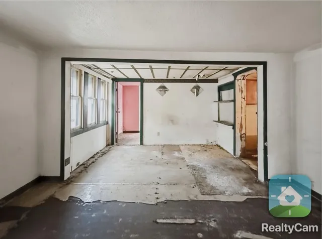 $49,900 | 111 Rotterdam Avenue, Muskegon, MI 49444