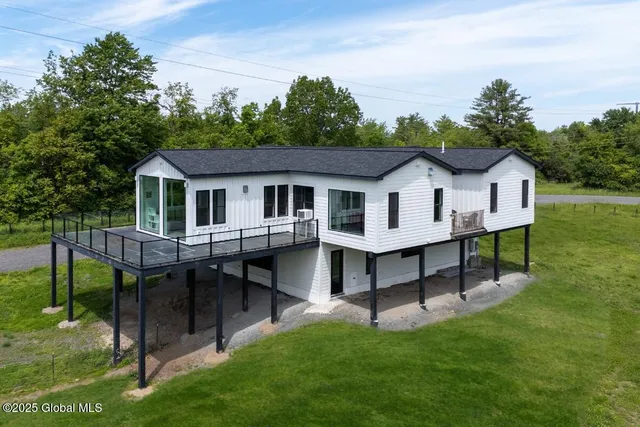 $925,000 | 218 Ridge Road, Stuyvesant, NY 12156