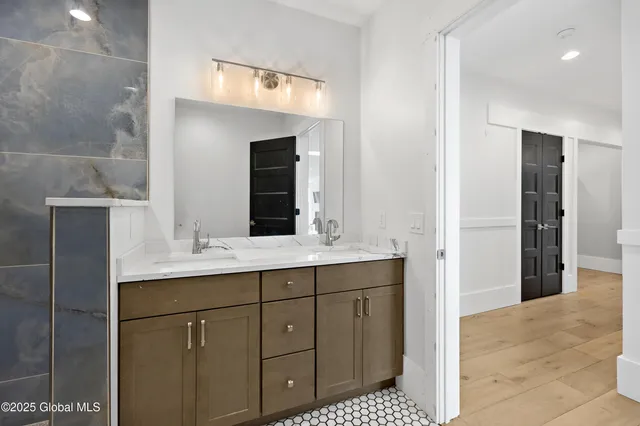 $925,000 | 218 Ridge Road, Stuyvesant, NY 12156