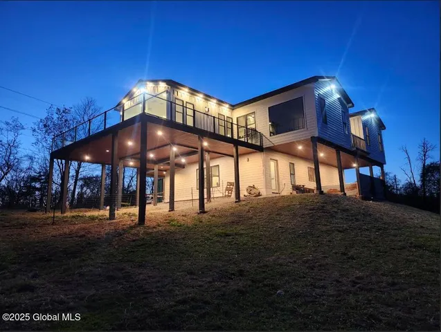 $925,000 | 218 Ridge Road, Stuyvesant, NY 12156