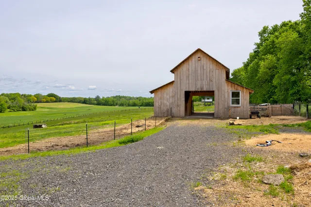 $925,000 | 218 Ridge Road, Stuyvesant, NY 12156