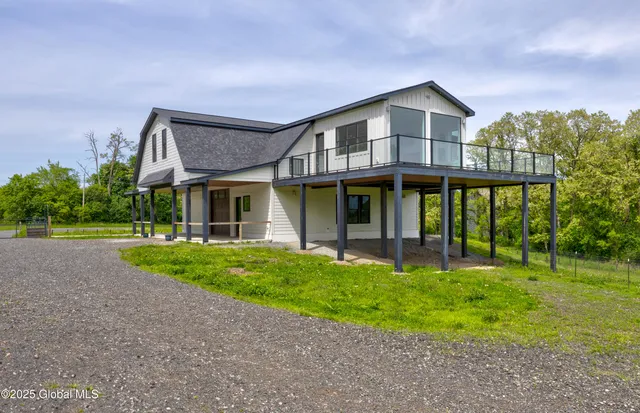 $925,000 | 218 Ridge Road, Stuyvesant, NY 12156