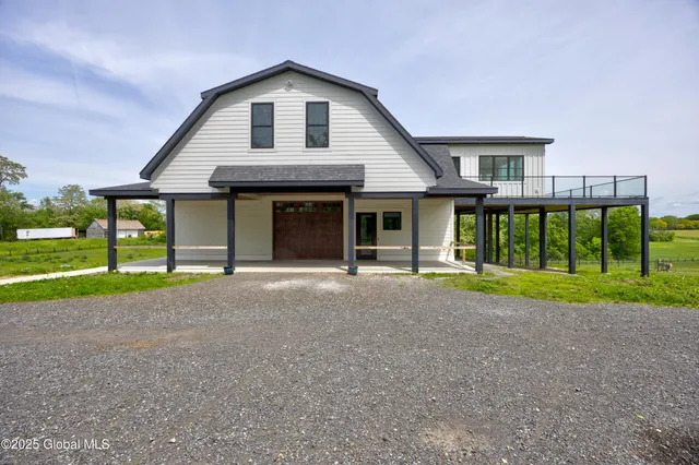 $925,000 | 218 Ridge Road, Stuyvesant, NY 12156