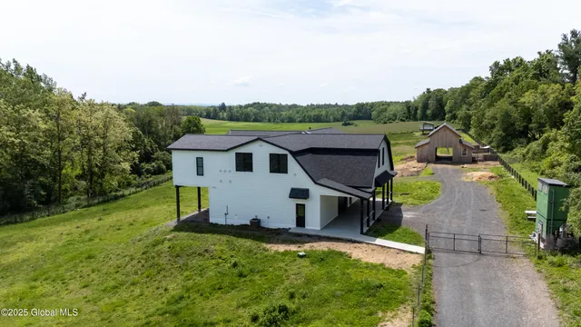 $925,000 | 218 Ridge Road, Stuyvesant, NY 12156