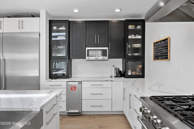 $925,000 | 218 Ridge Road, Stuyvesant, NY 12156