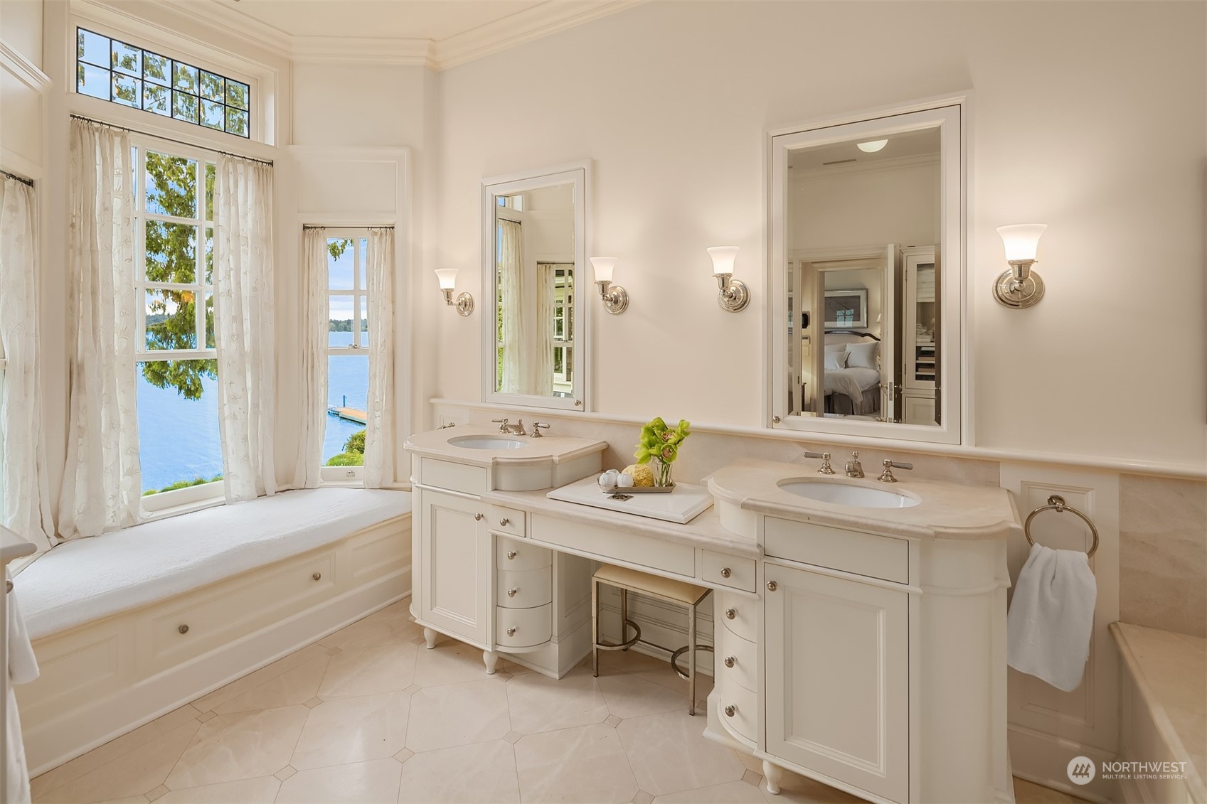 7002 North Mercer Way Mercer Island, WA 98040 - Photo 20 of 34 a view of bathroom with dual sinks